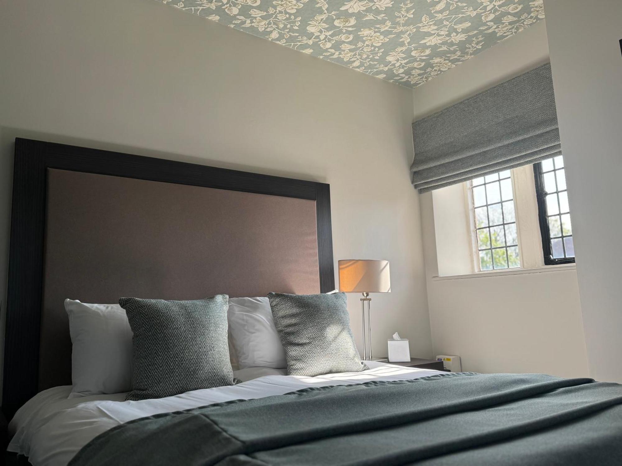 Abbey House Hotel Barrow-in-Furness Bagian luar foto