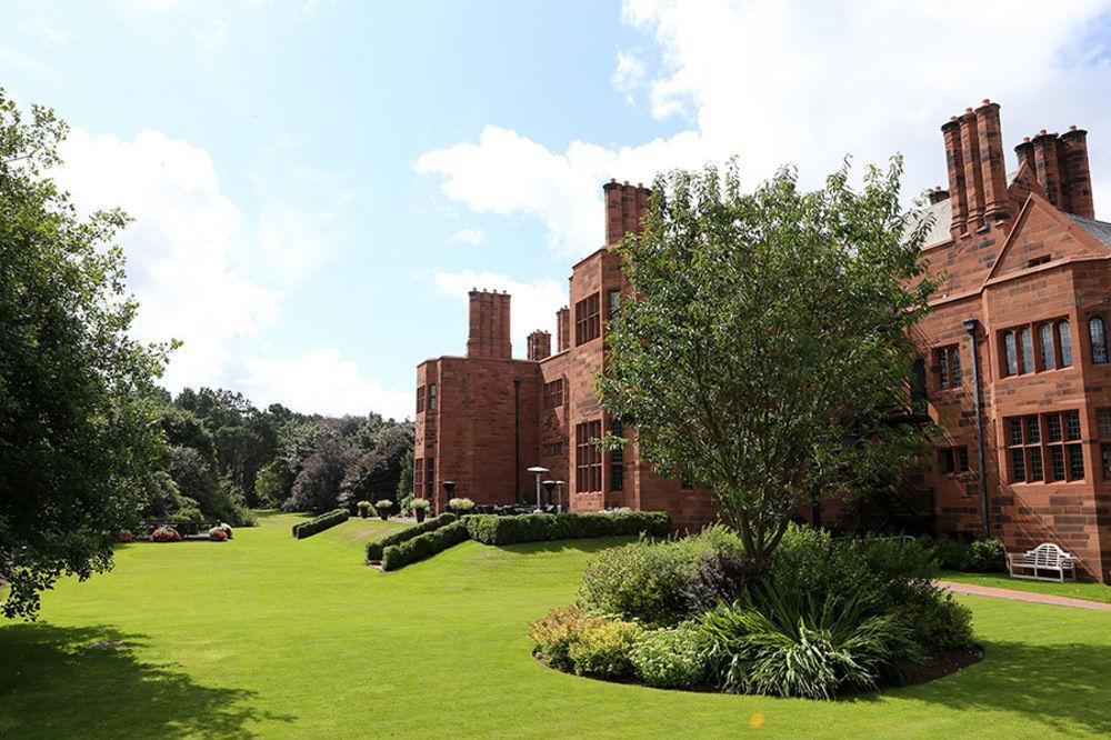 Abbey House Hotel Barrow-in-Furness Bagian luar foto